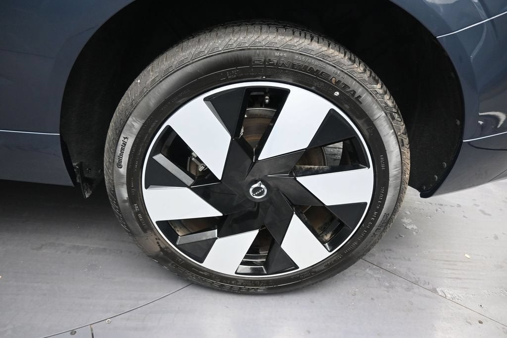 2025 Volvo XC60 Plug-In Hybrid Plus, T8 AWD Electric/Gasoline, Dark