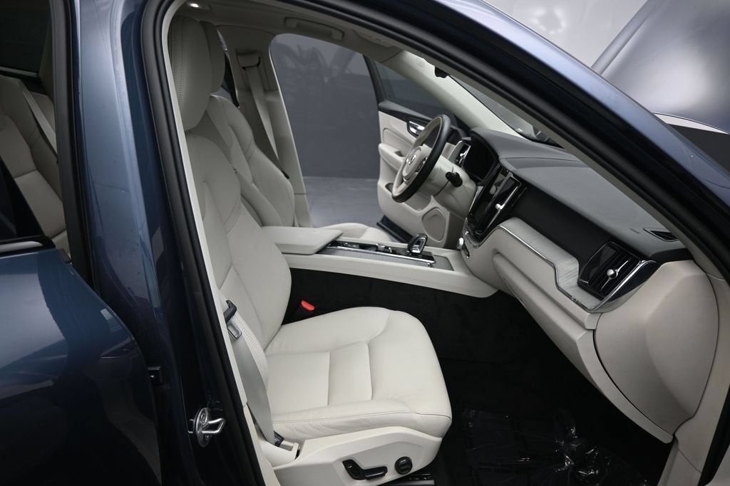 2025 Volvo XC60 Plug-In Hybrid Plus, T8 AWD Electric/Gasoline, Dark