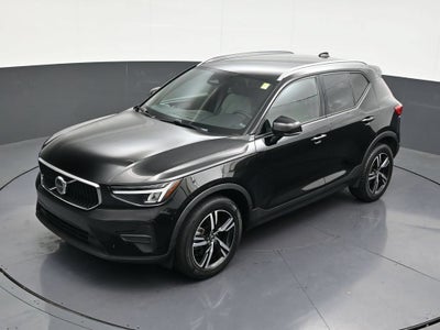 2023 Volvo XC40 Core