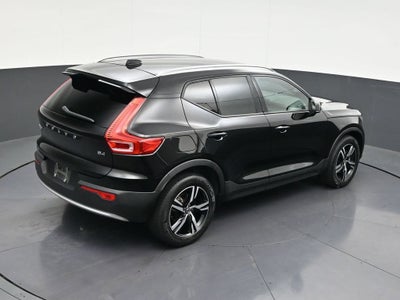 2023 Volvo XC40 Core