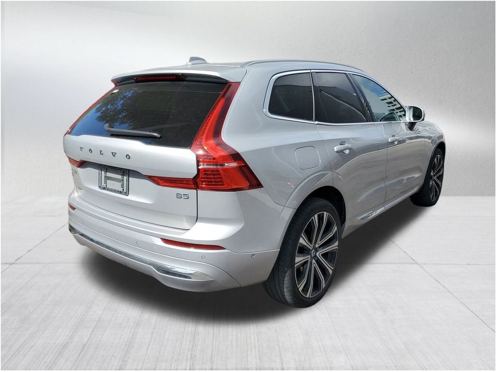 2023 Volvo XC60 Ultimate Bright Theme