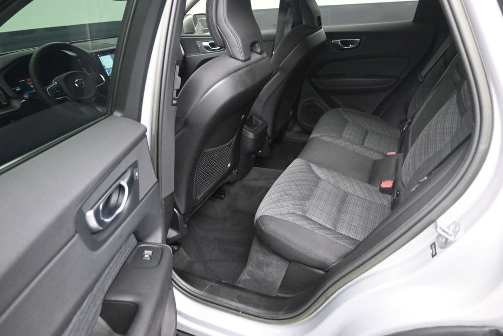 2023 Volvo XC60 B5 Core