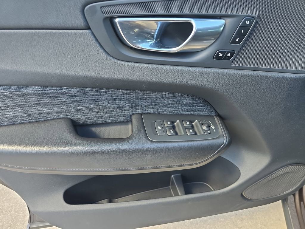 2023 Volvo XC60 Core