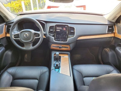 2024 Volvo XC90 Plus Bright Theme
