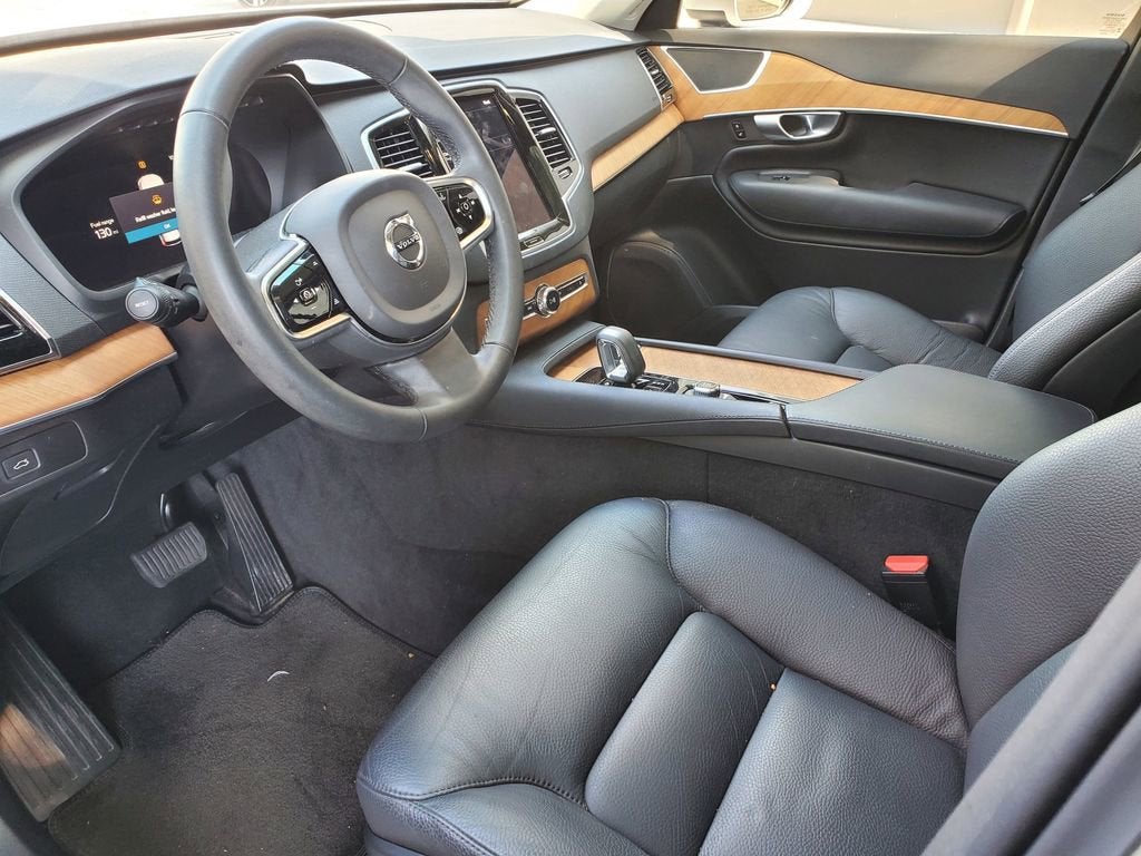 2024 Volvo XC90 Plus Bright Theme