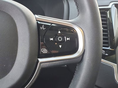 2024 Volvo XC90 Plus Bright Theme