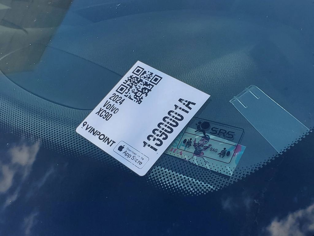 2024 Volvo XC90 Plus Bright Theme