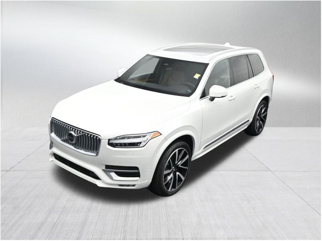 2023 Volvo XC90 Plus