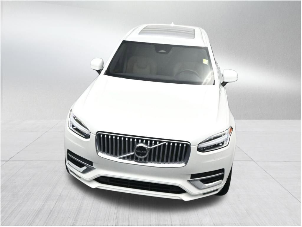 2023 Volvo XC90 Plus