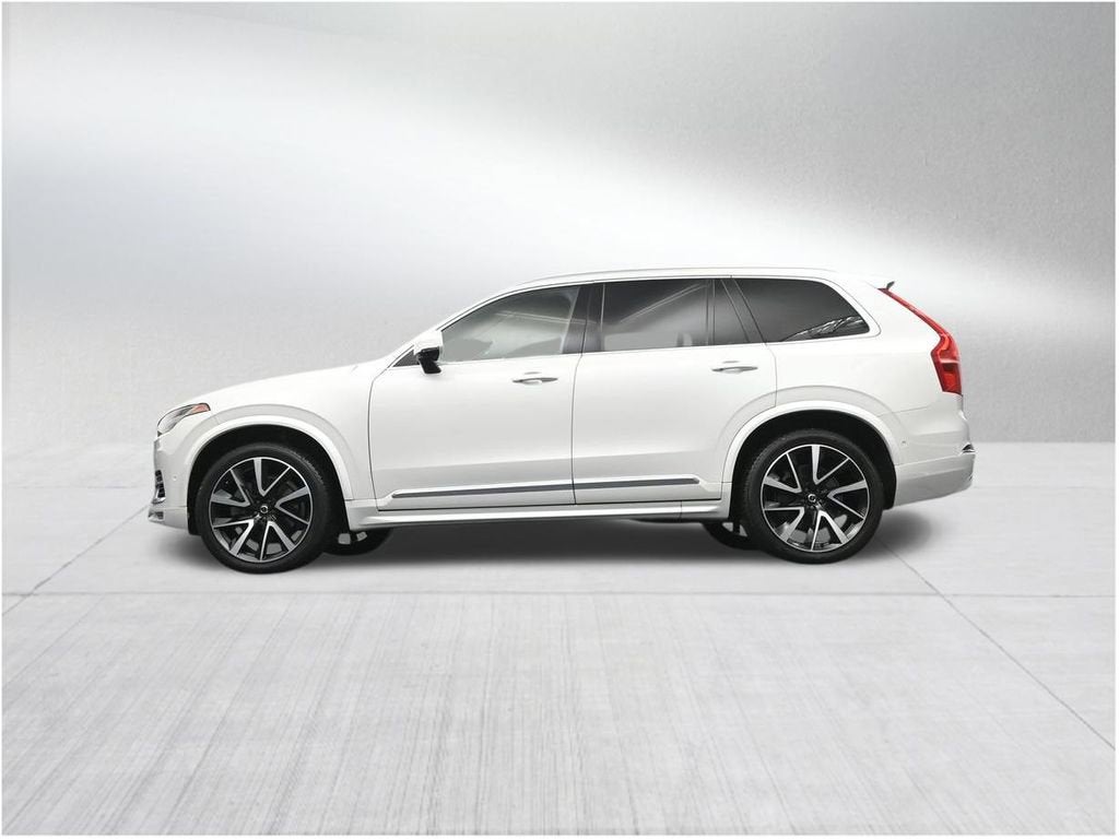 2023 Volvo XC90 Plus