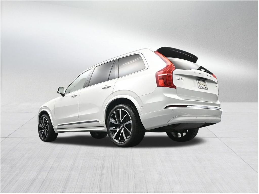 2023 Volvo XC90 Plus
