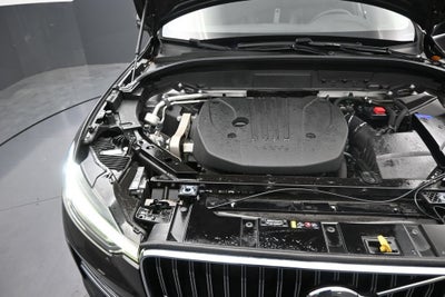 2023 Volvo XC60 Plus Bright Theme