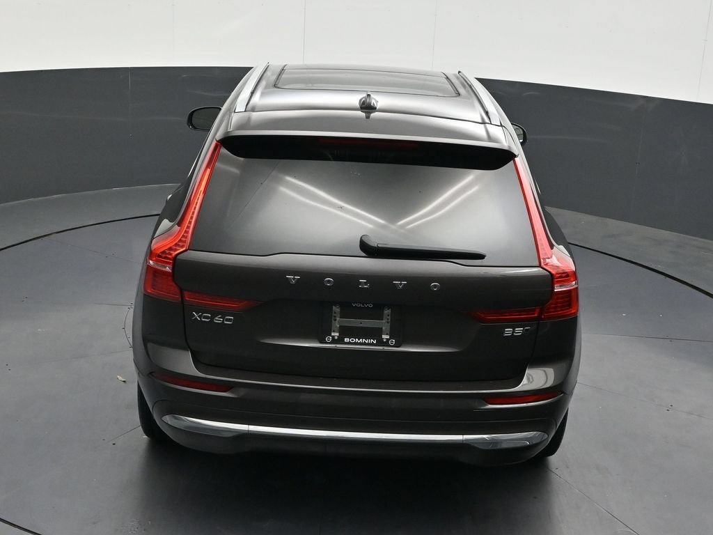 2023 Volvo XC60 Plus Bright Theme