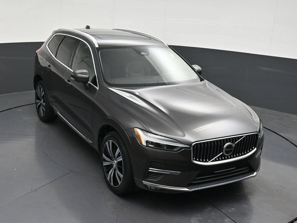 2023 Volvo XC60 Plus Bright Theme
