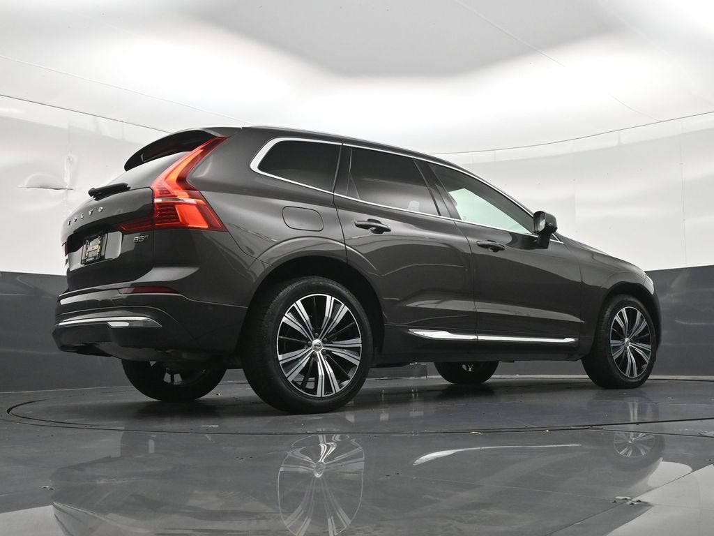 2023 Volvo XC60 Plus Bright Theme