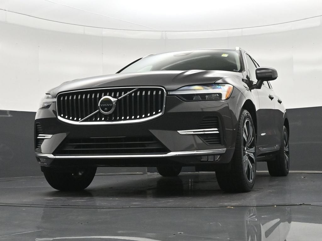 2023 Volvo XC60 Plus Bright Theme