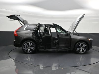 2023 Volvo XC60 Plus Bright Theme