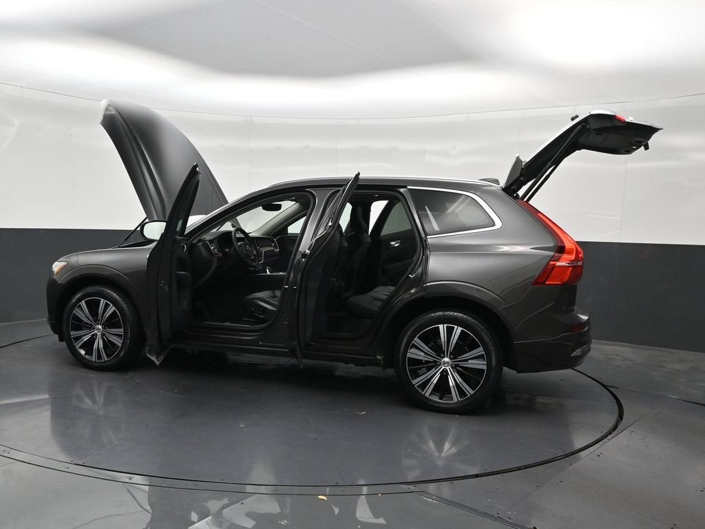 2023 Volvo XC60 Plus Bright Theme