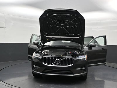 2023 Volvo XC60 Plus Bright Theme