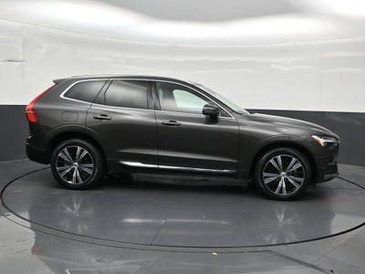 2023 Volvo XC60 Plus Bright Theme