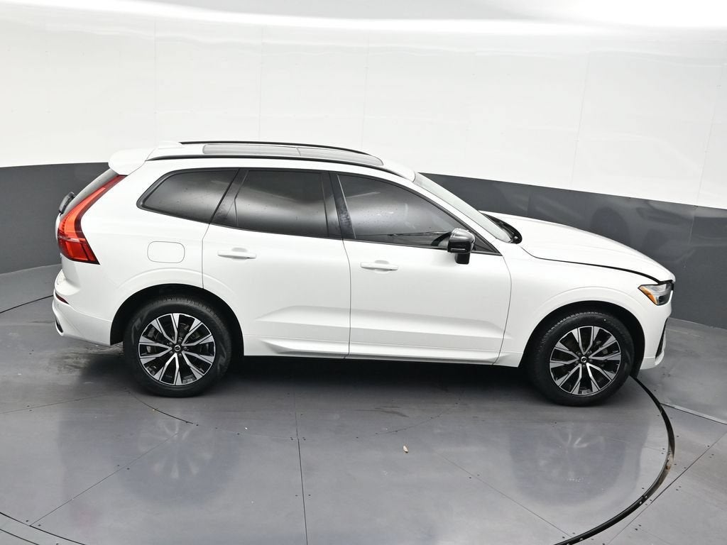 2024 Volvo XC60 Core Dark Theme