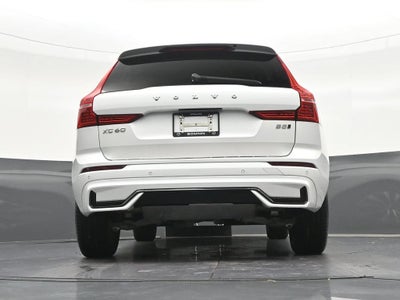 2024 Volvo XC60 Core Dark Theme