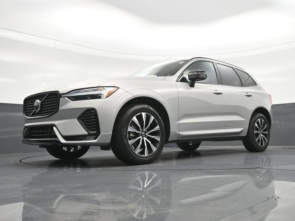 2024 Volvo XC60 Core Dark Theme