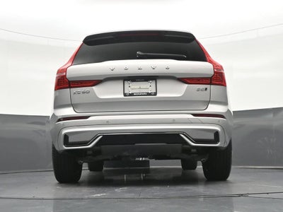 2024 Volvo XC60 Core Dark Theme