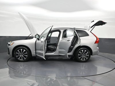 2024 Volvo XC60 Core Dark Theme