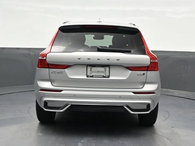 2024 Volvo XC60 Core Dark Theme