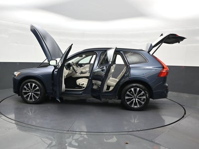 2024 Volvo XC60 B5 Core Dark Theme