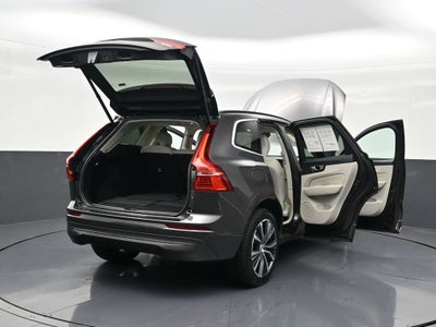 2022 Volvo XC60 Momentum