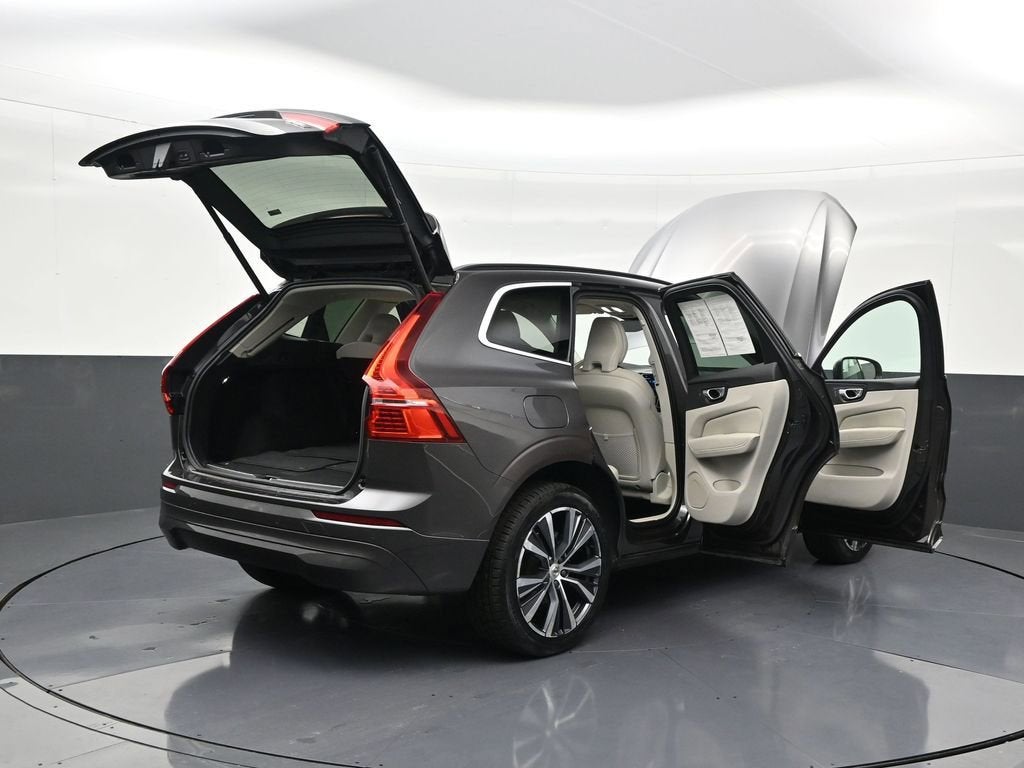 2022 Volvo XC60 Momentum