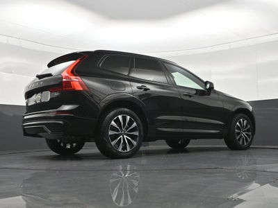 2024 Volvo XC60 B5 Core Dark Theme