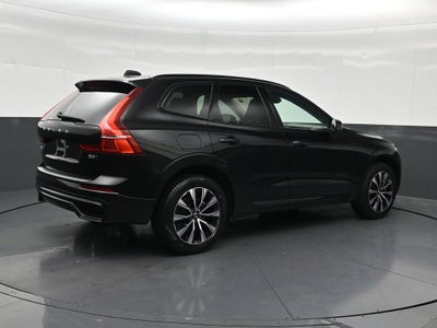 2024 Volvo XC60 B5 Core Dark Theme