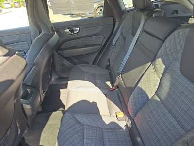 2024 Volvo XC60 Core Dark Theme