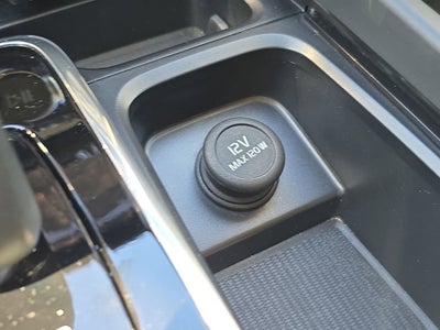 2024 Volvo XC60 Core Dark Theme