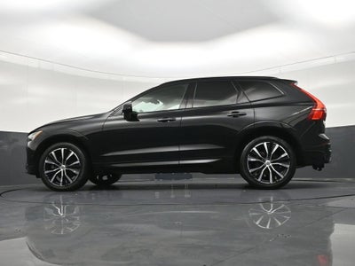 2024 Volvo XC60 Plus Dark Theme