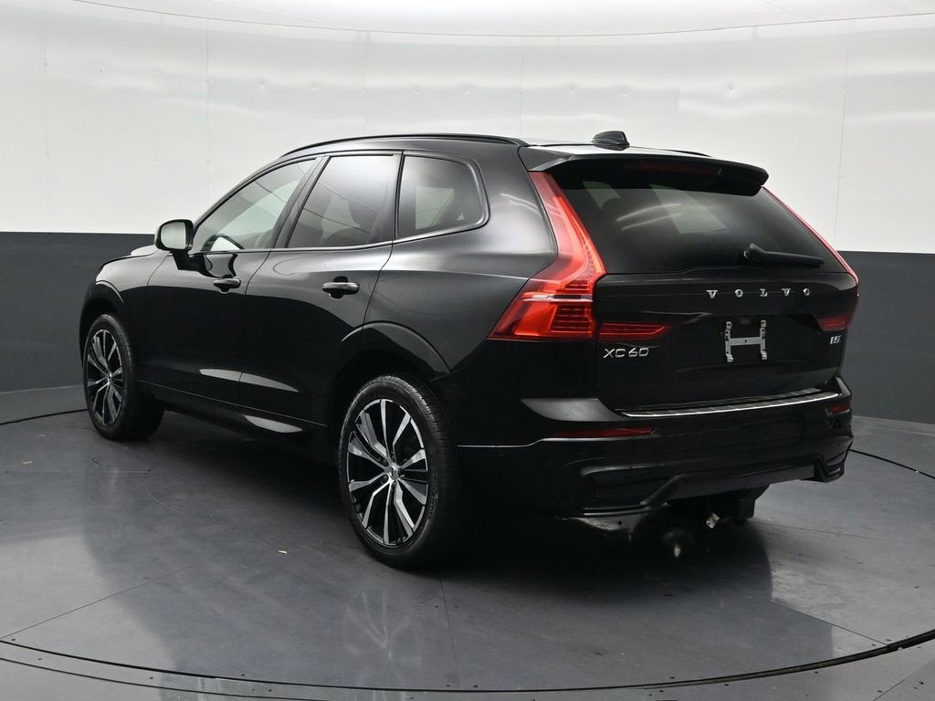 2024 Volvo XC60 Plus Dark Theme