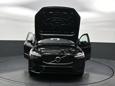 2024 Volvo XC60 Plus Dark Theme