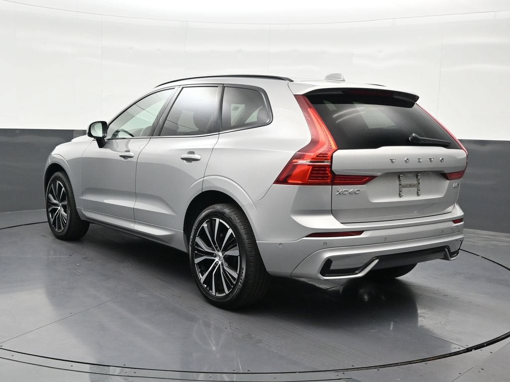 2024 Volvo XC60 B5 Plus Dark Theme