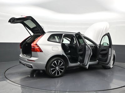 2024 Volvo XC60 B5 Plus Dark Theme