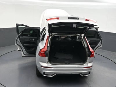 2024 Volvo XC60 B5 Plus Dark Theme
