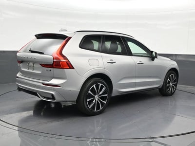 2024 Volvo XC60 B5 Plus Dark Theme