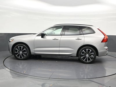 2024 Volvo XC60 Plus Dark Theme