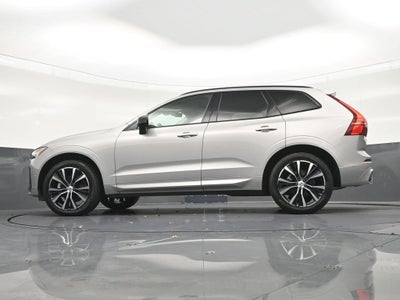 2024 Volvo XC60 Plus Dark Theme