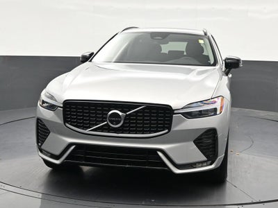 2024 Volvo XC60 Plus Dark Theme