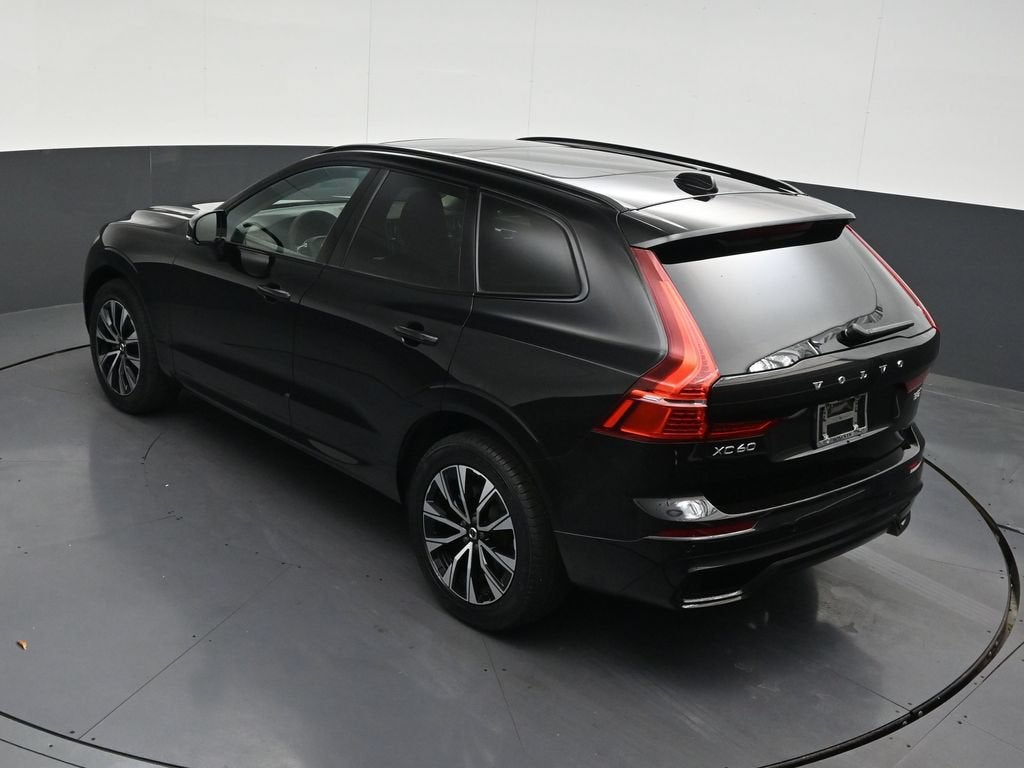 2024 Volvo XC60 Plus Dark Theme