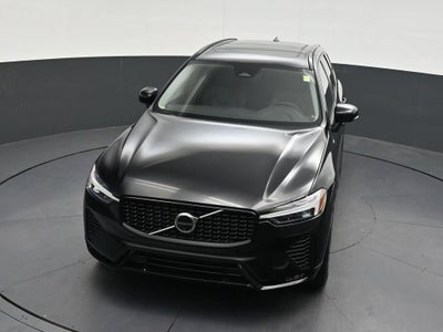 2024 Volvo XC60 Plus Dark Theme