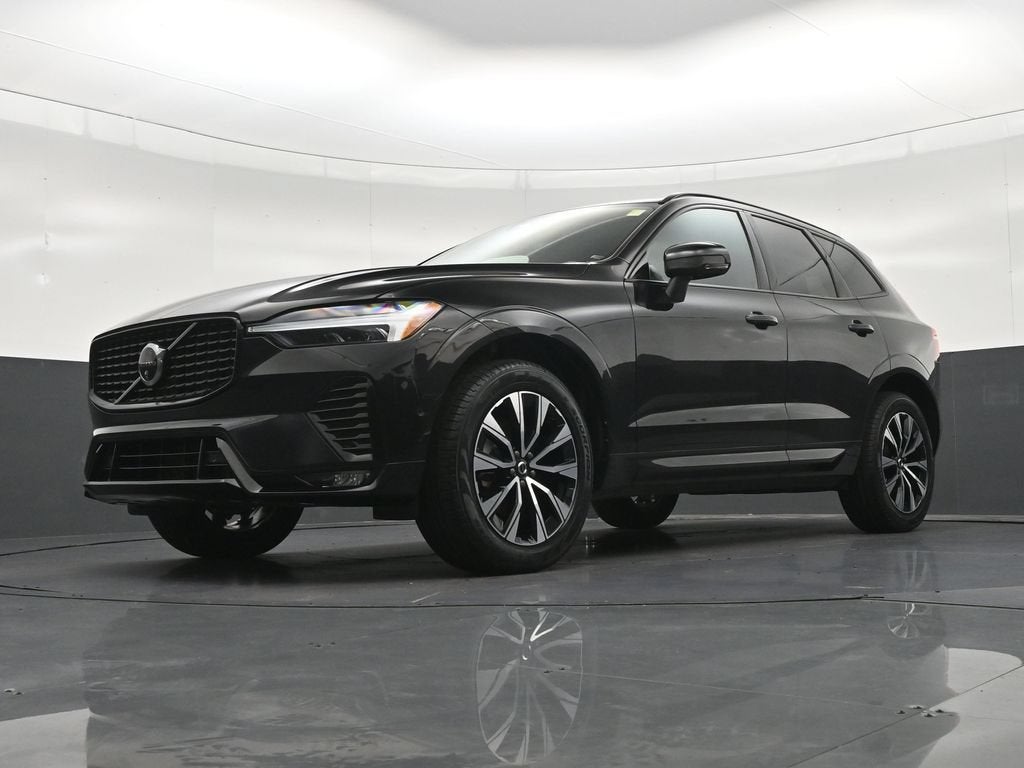 2024 Volvo XC60 Plus Dark Theme